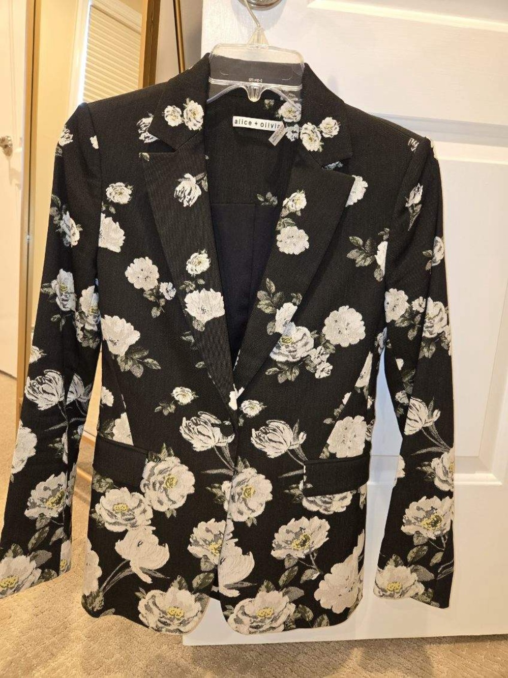 Alice and Olivia blazer